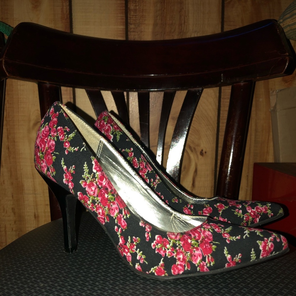 Floral heels